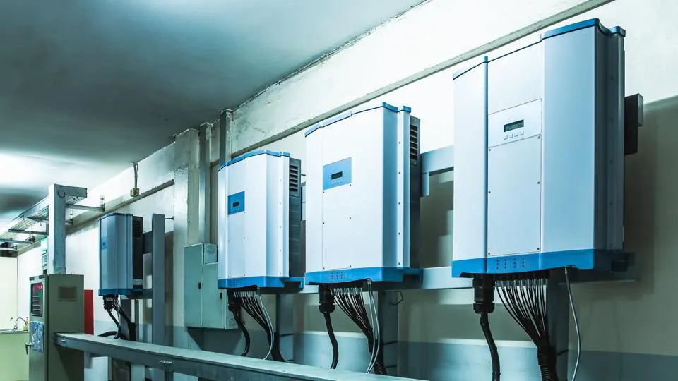 featured image solar battery.jpeg